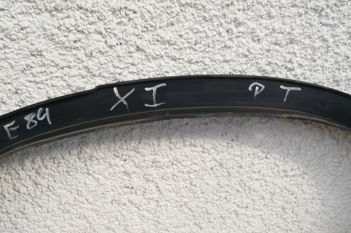 BMW X1 E84 2009- MOULURE GARDE-BOUE DROITE ARRIÈRE