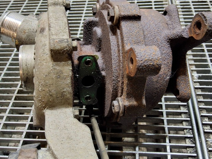 TURBOCOMPRESSEUR LAND ROVER 3.0 T DIESEL AX206K682CB
