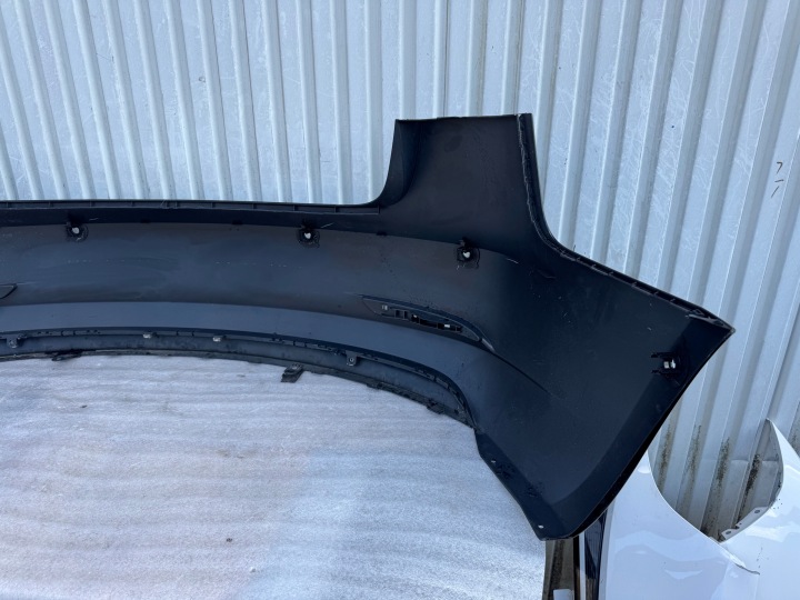 TESLA MODÈLE 3 17-23 PARE-CHOCS ARRIÈRE ARRIÈRE 108398300