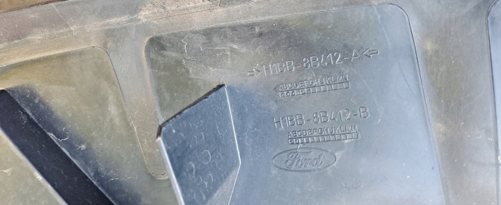 FORD FIESTA MK8 TUNNEL ADMISSION GUIDE D'AIR H1BB 8B412 A