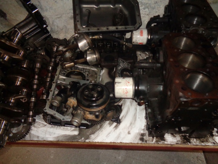 VILEBREQUIN MOTEUR YANMAR 3TNE68 BLOC PIÈCES