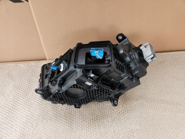 MERCEDES GLC II 254 PHARE COMPLET LED DROITE DIGITAL LIGHT 22-