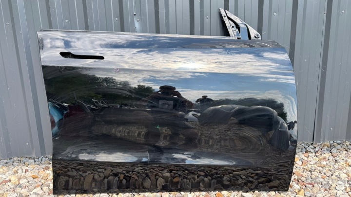 PORTES AVANT DROIT TESLA MODÈLE Y 2019- NOIR