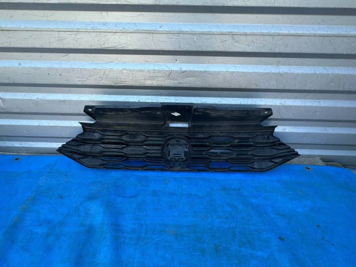 WW VW T-ROC 2GA GRILLE CALANDRE PARE-CHOCS AVANT 2GA853651E
