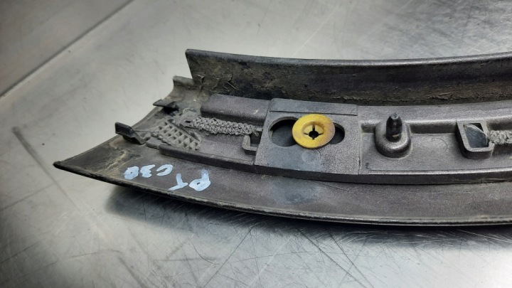 REVÊTEMENT GARDE-BOUE ARRIÈRE ARRIÈRE DROITE 30779140 VOLVO C30 06-12R