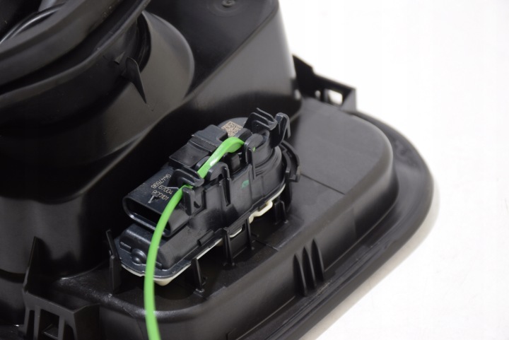 BMW X1 U11 25EX 30EX PHEV HYBRIDE CLAPET GOULOTTE DE REMPLISSAGE CARBURANTS ARRIÈRE ARRIÈRE