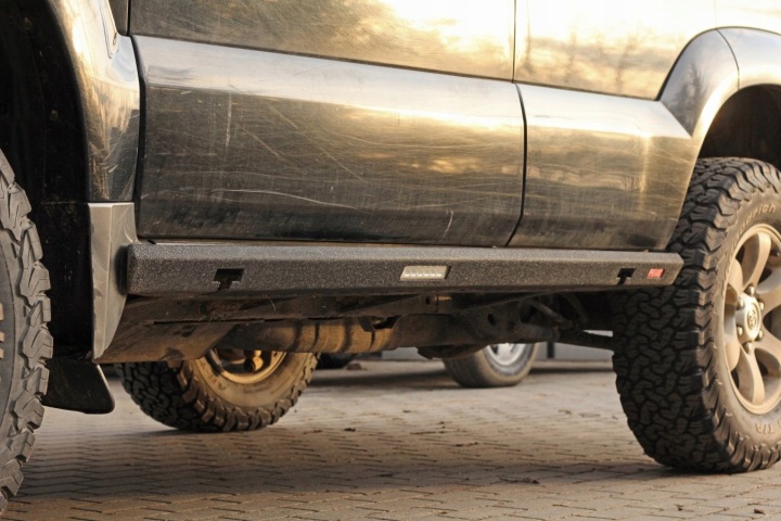 SEUILS SKRZYNKOWE ACIER TOYOTA LAND CRUISER 120 LONG MORE 4X4