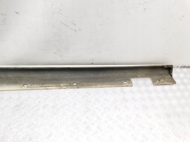 MOULURE SEUIL GAUCHE A2466900240 MERCEDES B-KLASA W246 11-14