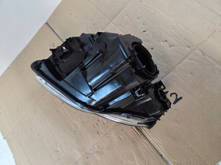 AUDI A4 B7 LIFT PHARE AVANT DROITE AVANT BIXENON NON RÉGULÉE 8E0941004BM