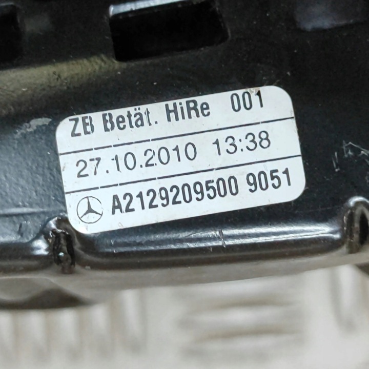 MERCEDES-BENZ E A207 2010 APPUI-TÊTE SIÈGES ARRIÈRE