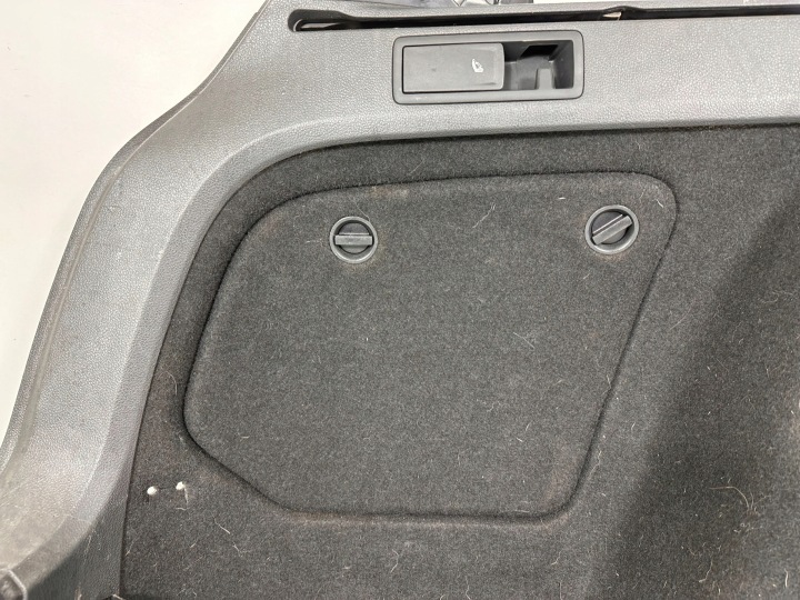 VOLKSWAGEN GOLF VII 2015 ARRIÈRE CÔTÉ GAUCHE COLLECTEUR GARNITURE COUVERCLES DE COFFRE