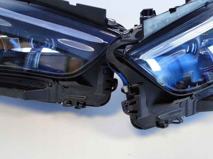 MERCEDES PHARE AVANT DROITE GAUCHE CLE 236 C236 DIGITAL LIGHT ENSEMBLE