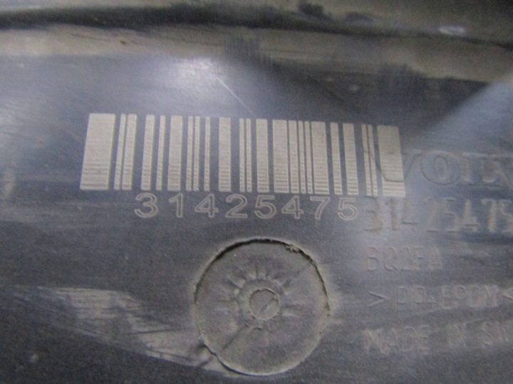 VOLVO V60 II S60 III PASSAGE DE ROUE GAUCHE AVANT 31425475