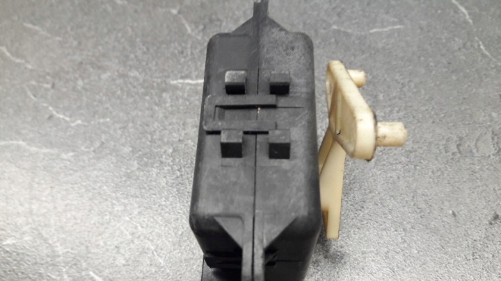 3G24030820 PETIT MOTEUR RÉCHAUFFEURS NISSAN ALMERA N6
