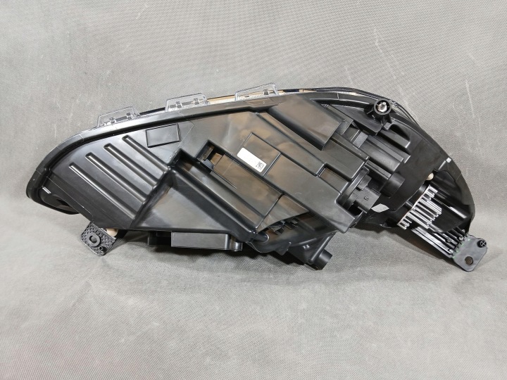 FORD FOCUS MK4 LIFT 22- PHARE GAUCHE AVANT AVANT COMPLET LED ORIGINAL