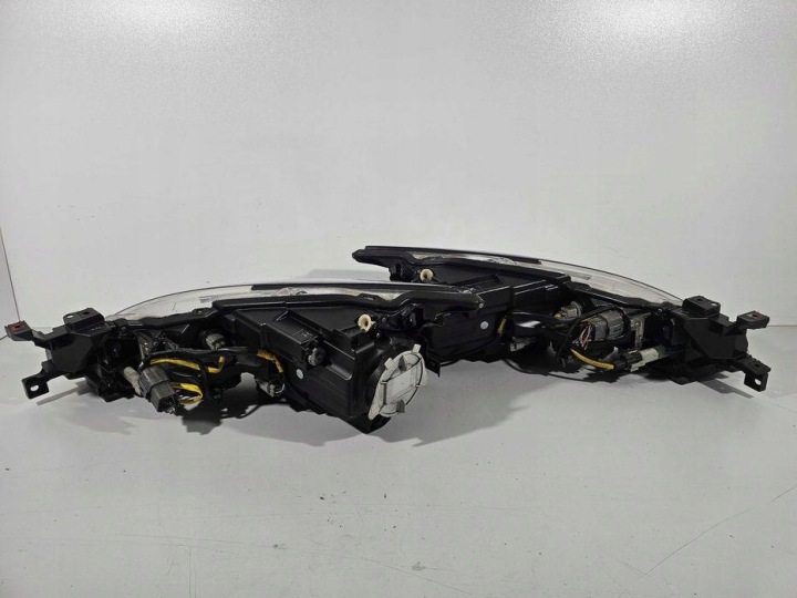 MAZDA 6 GH LIFT PHARES AVANT BI-XENON ROTATIF TOURNANT LEWA+PRAWA EUROPE