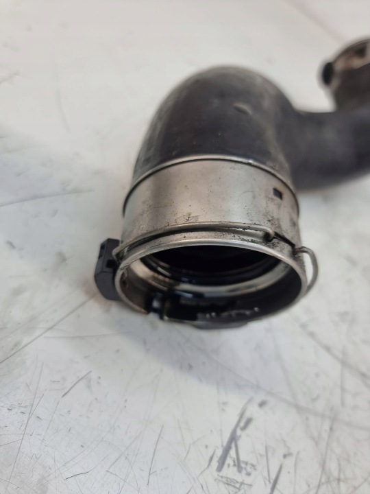 MERCEDES-BENZ E W212 2013 TUYAU TUYAU ÉCHANGEUR D'AIR DE SURALIMENTATION