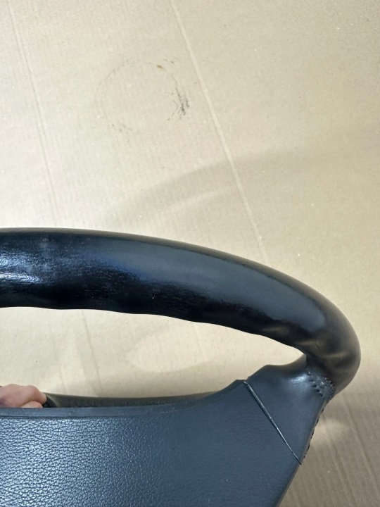 VOLANT CUIR CUIR MERCEDES SL R230, W230 SA NOIRE