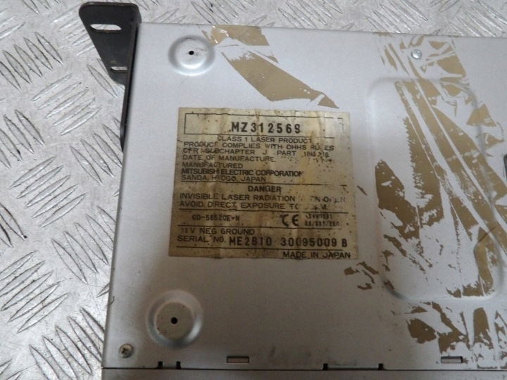 MITSUBISHI L200 CHANGEUR DISQUES CD MZ312569