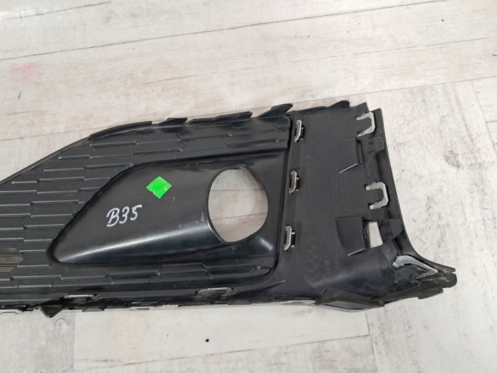 AUDI A5 B9 8W6 GRILLE PARE-CHOCS DROIT AVANT AVANT 8W6807682S