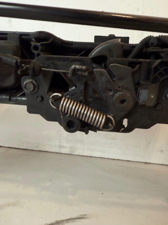 PANNEAU AVANT RENFORCEMENT SUPÉRIEUR FORD FOCUS MK3