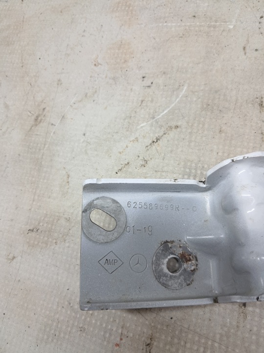 DÉFLECTEUR SUPPORT CAPOTS MERCEDES CITAN W415 625589699R