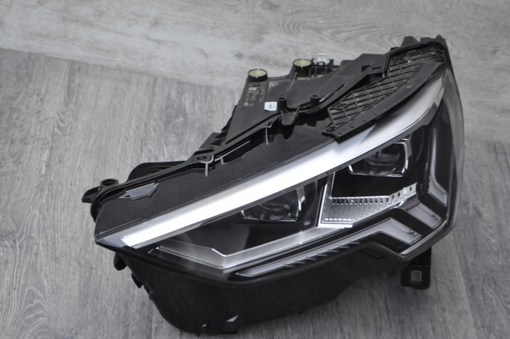PHARE GAUCHE AUDI Q3 83A COMPLET LED MATRIX 2018- 83A941035