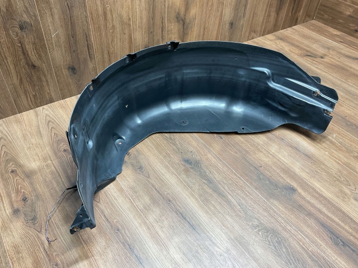 PASSAGE DE ROUE DROIT ARRIÈRE LAND ROVER DISCOVERY IV 4 L319 8H22-F279D22-AA