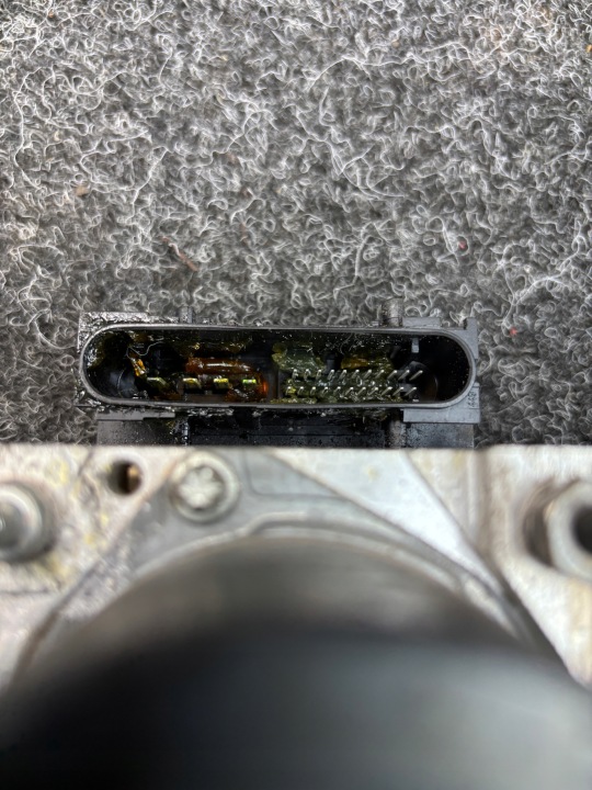 POMPE ABS CITROEN C4 0265231486 9649988280