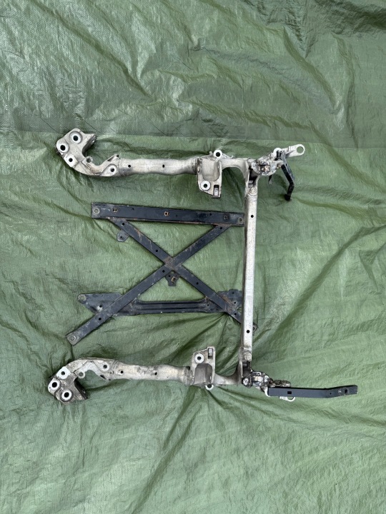 CHÂSSIS BERCEAU CHÂSSIS TRAVERSE MOTEUR AUDI A5 8T A4 B8 QUATTRO 8T0399315F