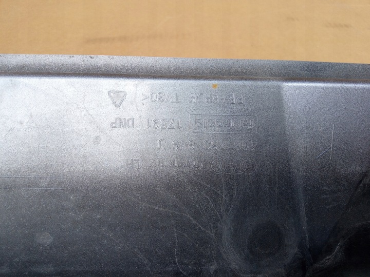 AUDI A7 C7 LIFT LX7P S LINE MOULURE REVÊTEMENT SEUIL SEUIL DROITE