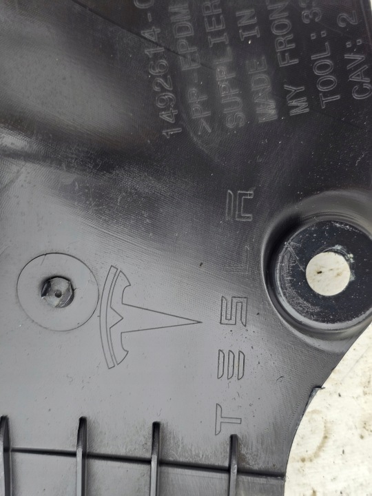 PASSAGE DE ROUE TESLA MODÈLE Y 2020 DROIT AVANT ORIGINE DROIT AVANT
