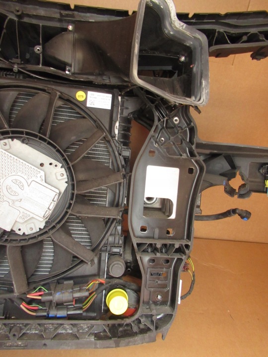 AUDI A8 D4 LIFT PANNEAU AVANT RENFORCEMENT RADIATEURS 3.0 TDI 258PS