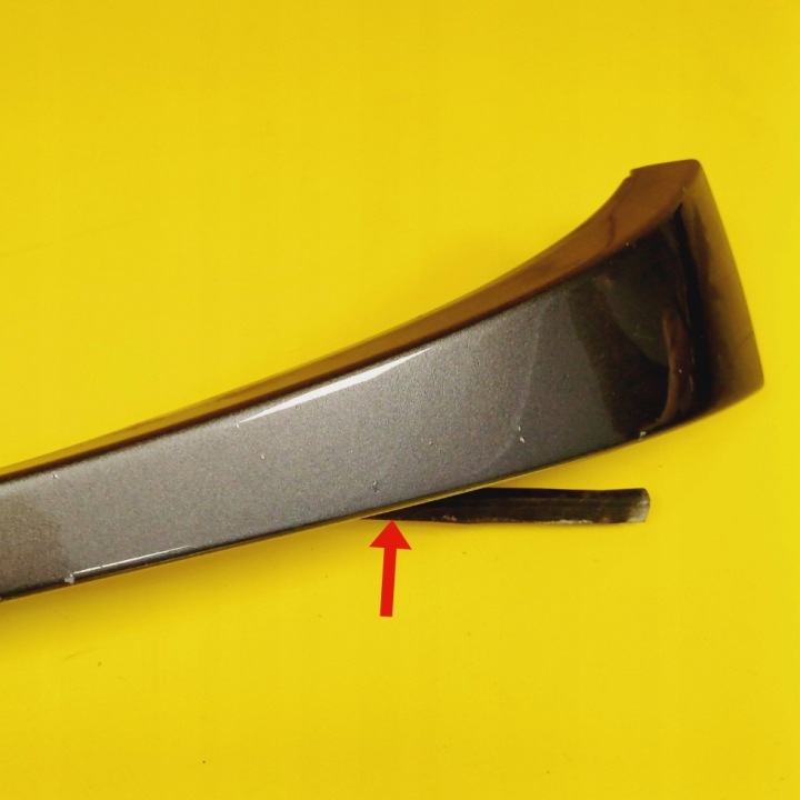 MOULURE SOUS LAMPE GAUCHE AVANT BMW 3 E46 51.137030553 NR20