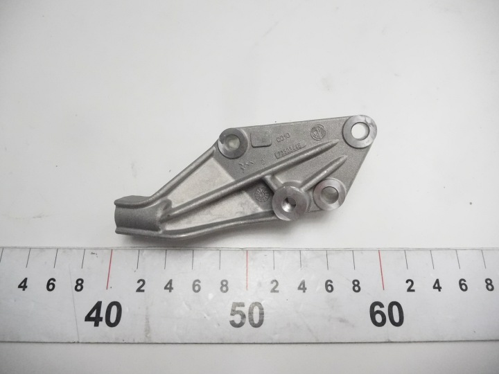 POIGNÉE MOTEUR FIAT PUNTO 1.8 99-10 STILO 1.9 JTD