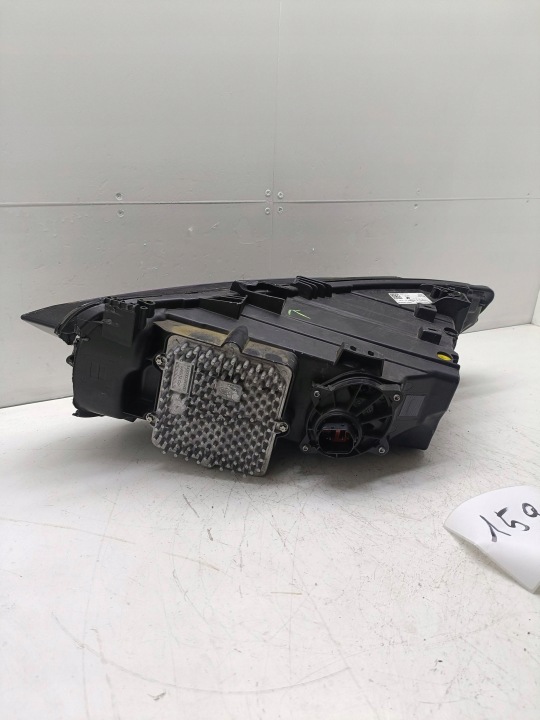 PROJECTEUR DROIT PHARE JAGUAR F-TYPE 2024 MX53-13W029-EE