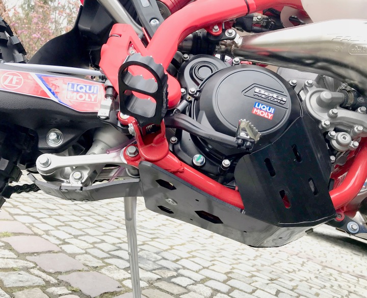 PROTECTION MOTEUR I KIWACZKI PROLINK KIWKA BETA RR 250 300 2T HDPE 6MM