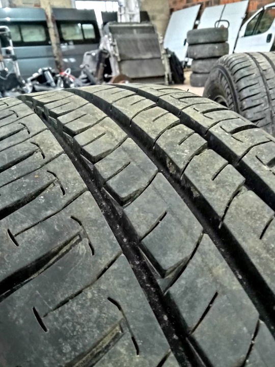 LLANTAS ACERO IVECO CON NEUMÁTICOS 225/65/16R 2021R 