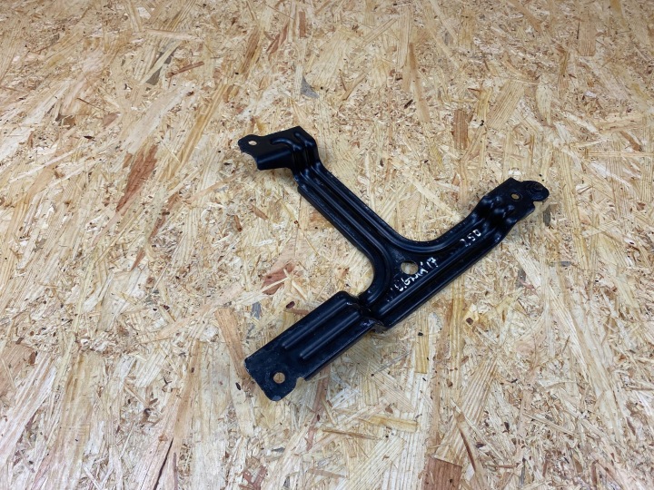 SUPPORT POIGNÉE FIXATION BATTERIE OPEL INSIGNIA II B 84213684 2017-