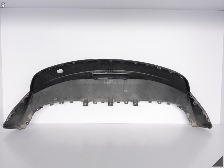 TESLA Y 20- INFÉRIEUR SPOILER DANS PARE-CHOCS ARRIÈRE