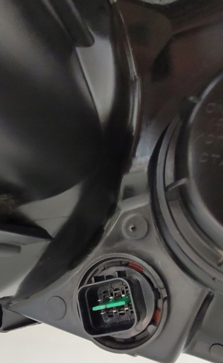 PHARE AVANT DROITE HYUNDAI H-1 II H1 2007- 92102-4H0XX 92102-4H020