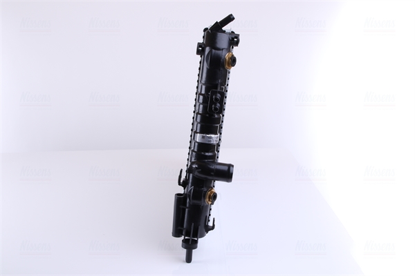 RADIATEUR MOTEUR NISSENS 63247A 1300197