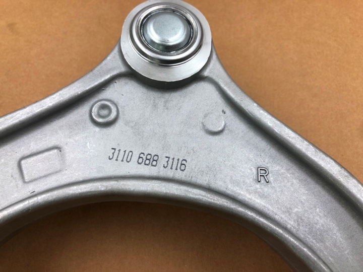 BRAS DE SUSPENSION AVANT DROITE 6883116 VERS BMW IX I20 X6 G06 X7 G07 X5 G05 X5L G18