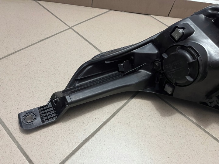 PHARE AVANT AVANT DROITE KIA CEED III 3 COMPLET LED 18-