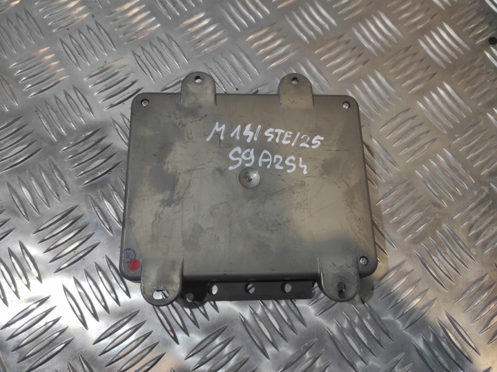 CONTRÔLEUR MUX2-M 1364.21010101 SIEMENS VDO D-78052 NR.074598