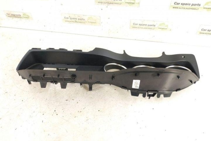 CHÂSSIS ODTWARZACZA MUZYKI MERCEDES-BENZ C (W204) 2046890239 2.99L DIESEL