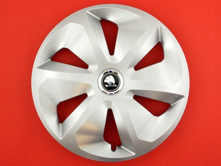 TAPACUBOS 15'' SKODA - OCTAVIA ROOMSTER PLATEADO RCS 