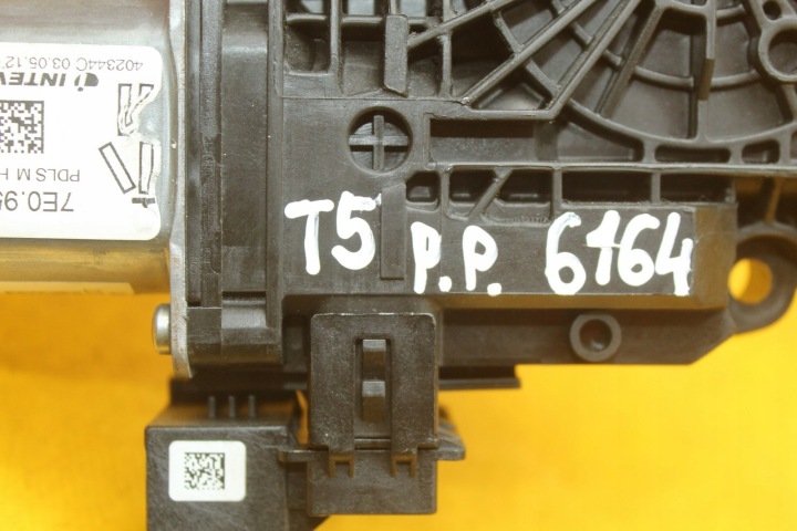 PETIT MOTEUR CONTRÔLEUR VITRES DROIT AVANT VW TRANSPORTER T5 7E0959802