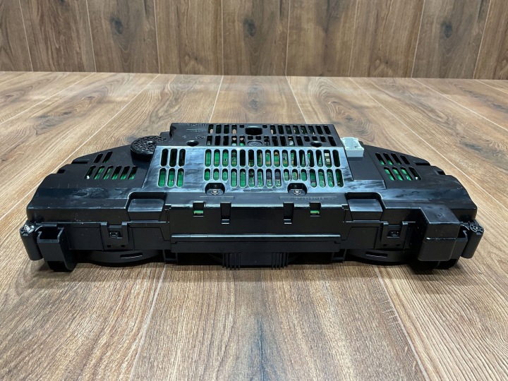 COMPTEUR MERCEDES-BENZ W204 A2049004913.