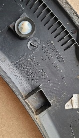 MOULURE REVÊTEMENT GARDE-BOUE SUR AILE AVANT GAUCHE DACIA LODGY 638753851R